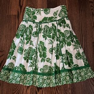 Raviya white and green skirt